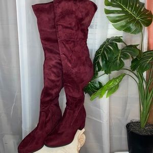Wonderful Wine Colored Thigh High or above the knee boots  👢!!!!